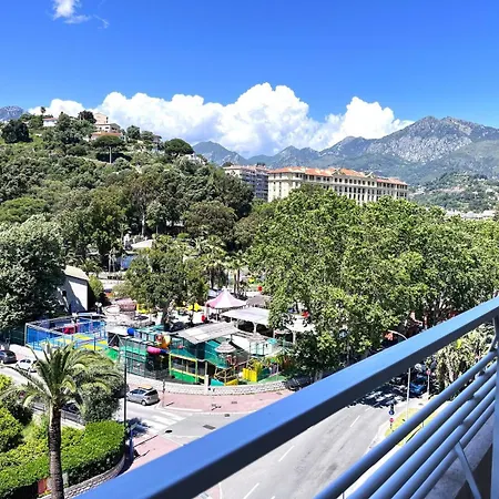 Menton, Mountain View And Seaside * Menton